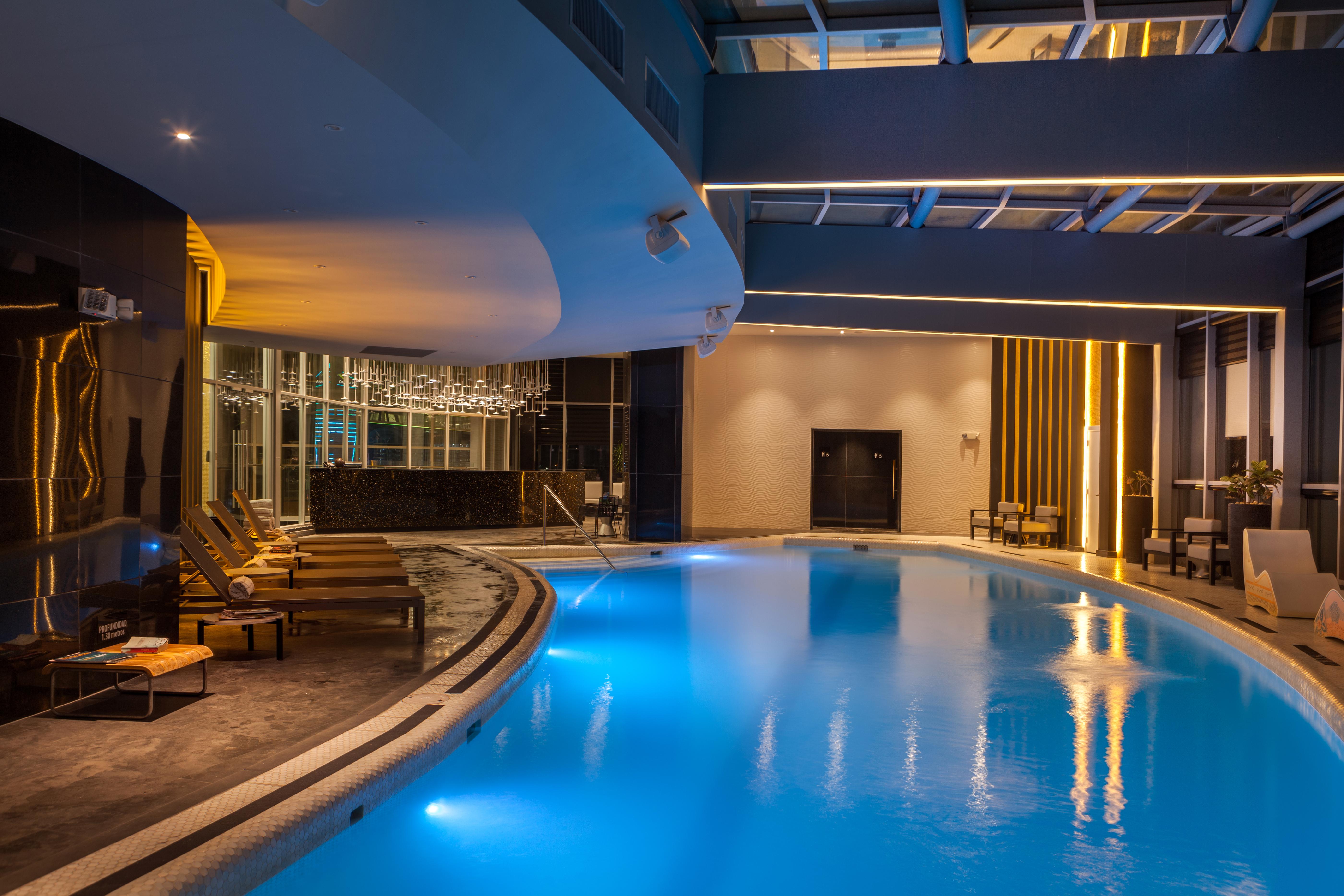 巴拿马美洲金塔酒店 巴拿马城 外观 照片 The pool at the hotel
