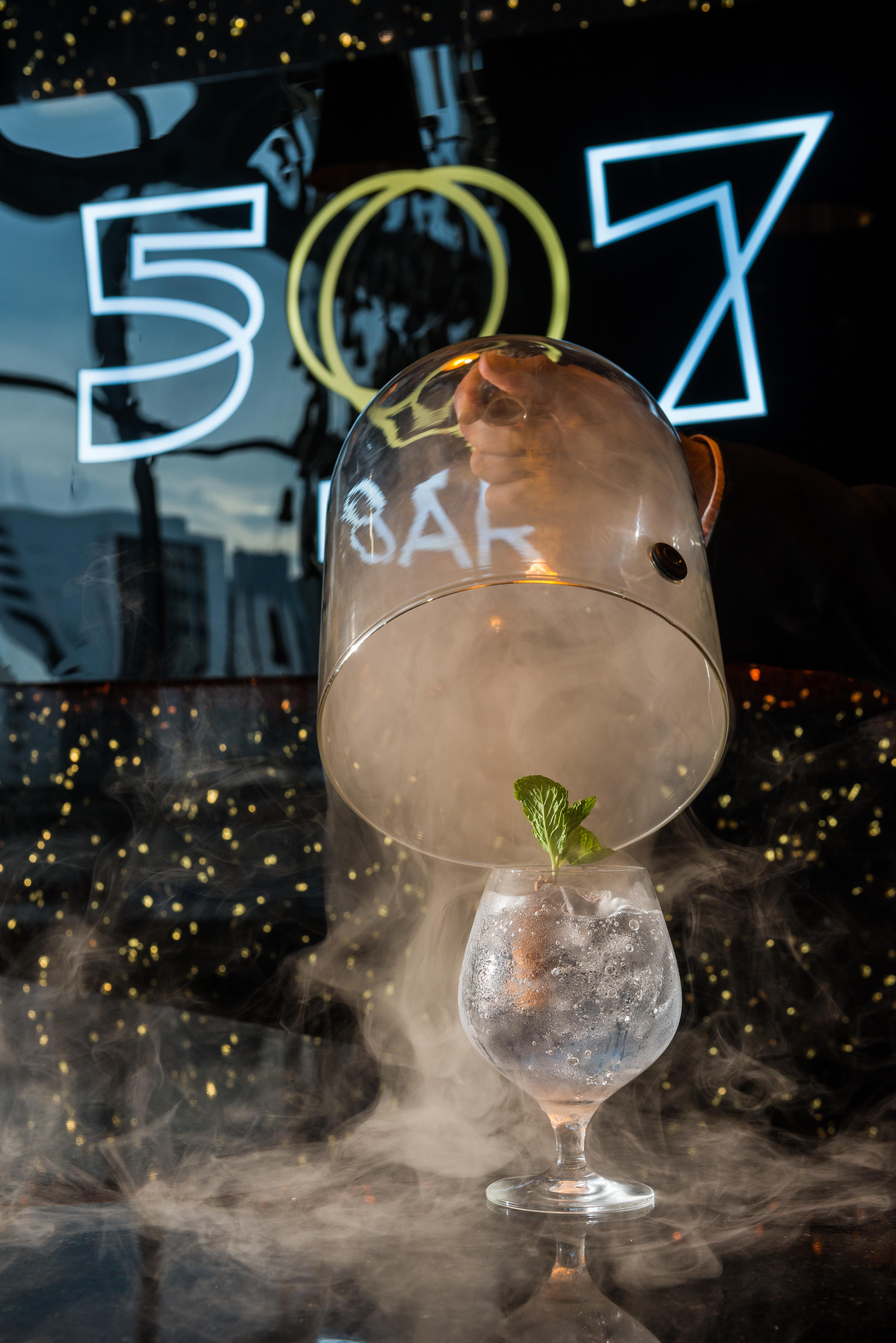 巴拿马美洲金塔酒店 巴拿马城 外观 照片 A cocktail at the bar